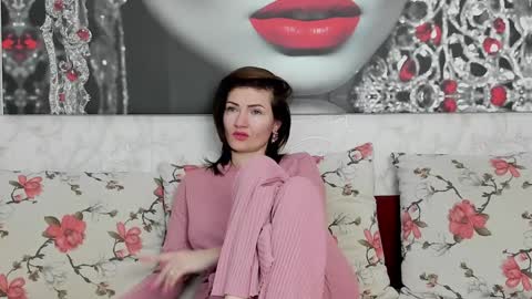 Snapshot of illegalbeauty87 chatting on 01-21-25, 07:04 Ingrid or more easier...Miss  GoDDess Mistress online show from 01-21-25, 07:04