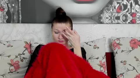 Snapshot of illegalbeauty87 chatting on 01-27-25, 03:26 Ingrid or more easier...Miss  GoDDess Mistress online show from 01-27-25, 03:26