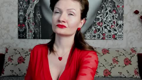 Snapshot of illegalbeauty87 chatting on 02-06-25, 02:11 Ingrid or more easier...Miss  GoDDess Mistress online show from 02-06-25, 02:11