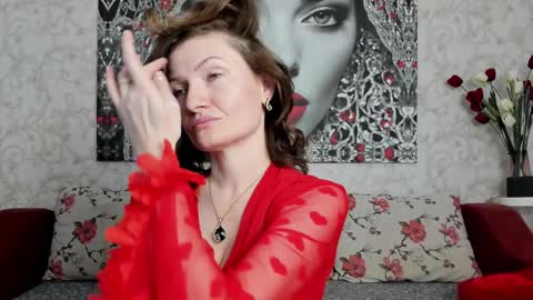 Snapshot of illegalbeauty87 chatting on 02-27-25, 10:42 Ingrid or more easier...Miss  GoDDess Mistress online show from 02-27-25, 10:42