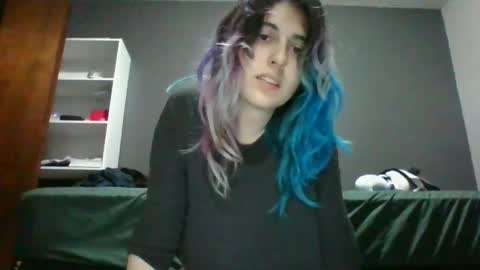 Snapshot of illlypad_lilac chatting on 04-09-26, 02:33 Lilly online show from 04-09-26, 02:33