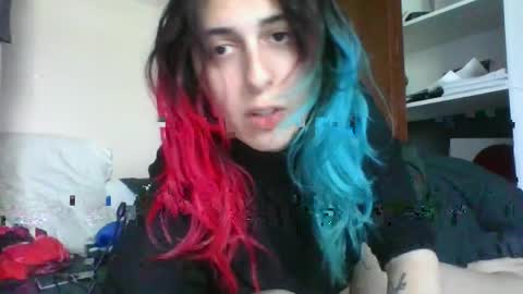 Snapshot of illlypad_lilac chatting on 05-12-26, 09:34 Lilly online show from 05-12-26, 09:34