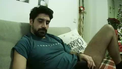 Snapshot of ilmangj90 chatting on 12-14-25, 04:23 ilmangj90 online show from 12-14-25, 04:23