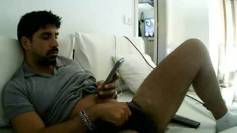 Snapshot of ilmangj90 chatting on 07-08-26, 03:05 ilmangj90 online show from 07-08-26, 03:05