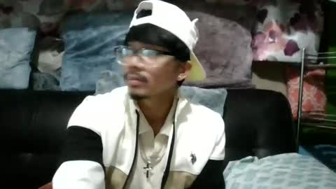 Snapshot of ilovebunny69 chatting on 10-01-25, 02:39 ilovebunny69 online show from 10-01-25, 02:39