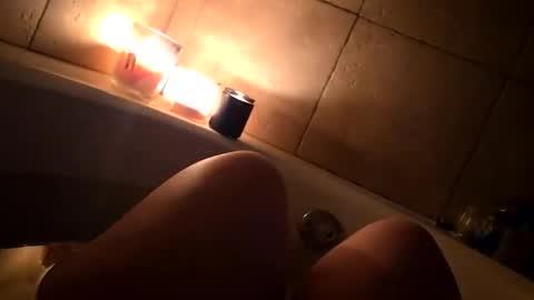 Snapshot of im4koucr4zy chatting on 04-05-26, 02:20 IM4KOUCR4ZY online show from 04-05-26, 02:20