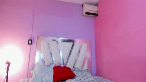 im_brittany_333 online show from 05-31-26, 09:49