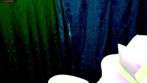 im_david01 online show from 11-12-25, 01:33