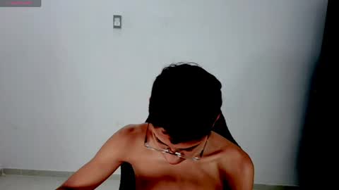 Snapshot of im_david01 chatting on 04-11-26, 04:11 im_david01 online show from 04-11-26, 04:11