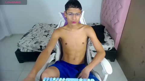 Snapshot of im_david01 chatting on 05-10-26, 09:31 im_david01 online show from 05-10-26, 09:31