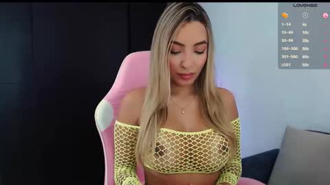 Snapshot of im_grecia chatting on 10-17-25, 07:05 Grecia online show from 10-17-25, 07:05