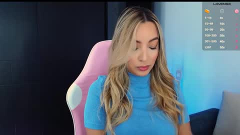 Snapshot of im_grecia chatting on 10-19-25, 07:14 Grecia online show from 10-19-25, 07:14