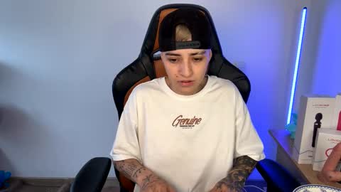 Laia online show from 02-12-25, 08:40