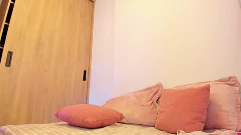 Luna online show from 01-10-25, 12:06