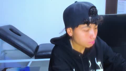 mathias online show from 02-11-26, 03:33