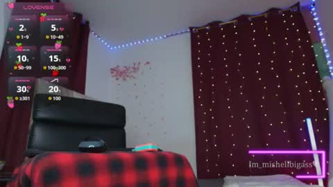 Snapshot of im_miabigass chatting on 06-23-26, 05:49 Mishell Martinez INSTAGRAM im mishellbigass online show from 06-23-26, 05:49
