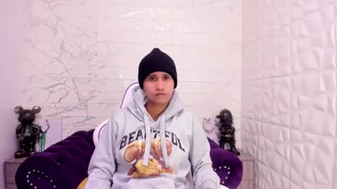 im_milan_rs online show from 02-12-25, 12:27