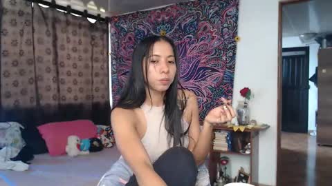 Cutie pie online show from 10-27-25, 02:43