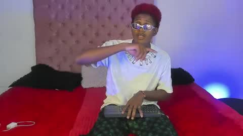 oleider dont forget your thumbs up online show from 04-25-26, 08:06