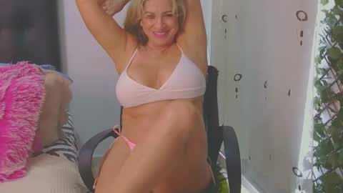 Snapshot of im_sharonr chatting on 04-27-26, 07:56 Sharon online show from 04-27-26, 07:56