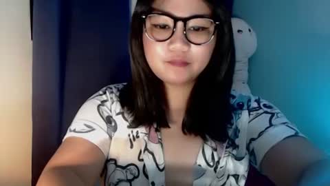 Snapshot of im_ur_cutiewife chatting on 12-16-25, 11:10 cherryl online show from 12-16-25, 11:10