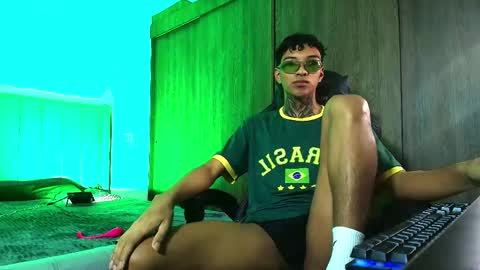 Snapshot of im_usuga chatting on 05-19-26, 11:05 im_usuga online show from 05-19-26, 11:05
