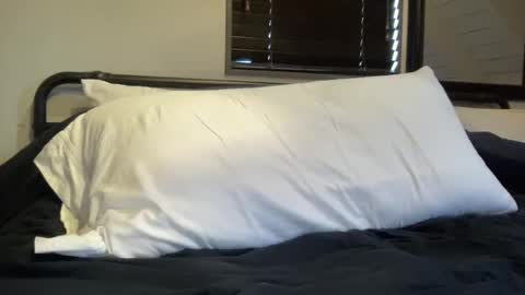 Snapshot of imamouthful20 chatting on 01-08-26, 08:44 ImAMouthful online show from 01-08-26, 08:44