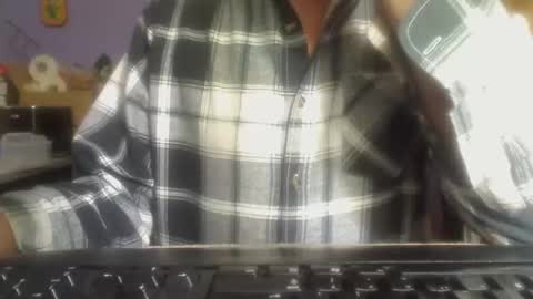 Snapshot of imaussiechris chatting on 01-16-25, 05:32 Aussie Guy online show from 01-16-25, 05:32