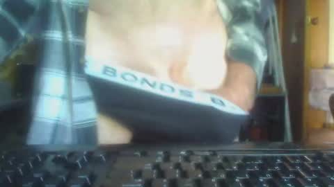 Snapshot of imaussiechris chatting on 01-17-25, 10:01 Aussie Guy online show from 01-17-25, 10:01