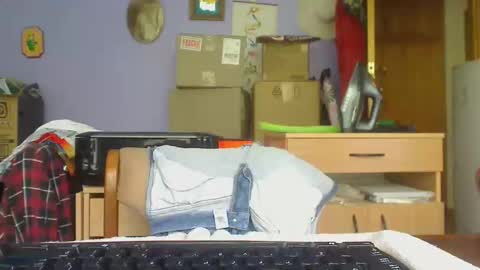 Snapshot of imaussiechris chatting on 11-17-25, 03:45 Aussie Guy online show from 11-17-25, 03:45