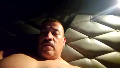 Snapshot of imbackmandosuknw chatting on 02-20-25, 03:01 imbackmandosuknw online show from 02-20-25, 03:01