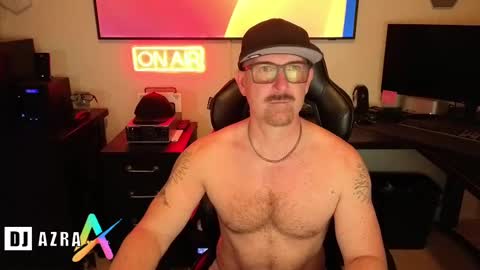 Snapshot of imdjazra chatting on 02-16-25, 01:58 DJ Azra online show from 02-16-25, 01:58