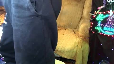 JJ online show from 10-28-25, 08:18