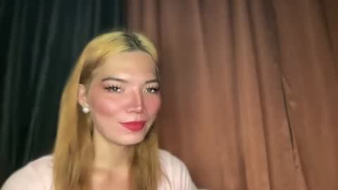 Mika online show from 03-19-26, 06:39