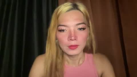 Mika online show from 03-22-26, 02:59