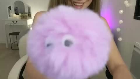 ImKeira online show from 01-27-25, 10:49