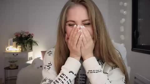 ImKeira online show from 03-01-25, 08:53