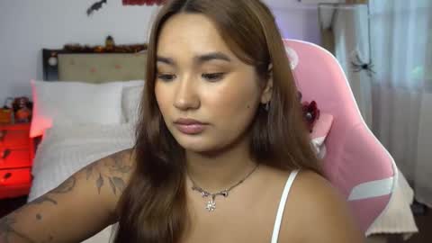 Imma  online show from 10-25-25, 03:58