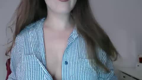 Pola online show from 02-17-25, 09:30