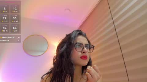 Snapshot of imsofia_dy chatting on 06-14-26, 02:35 imsofia_dy online show from 06-14-26, 02:35