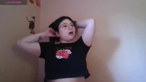 Snapshot of imsohornydacom chatting on 10-18-25, 06:30 Florencia online show from 10-18-25, 06:30