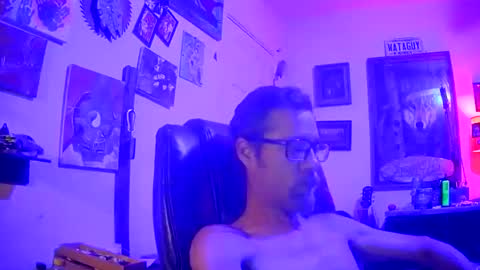 imtru online show from 11-25-25, 03:06