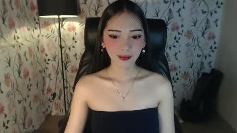 Snapshot of imyourlegalbaby chatting on 02-17-25, 04:31 Aki online show from 02-17-25, 04:31