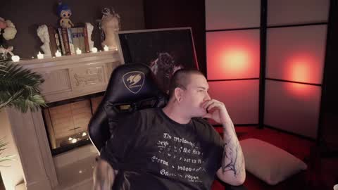 OTIS and MILIY online show from 01-25-25, 06:46