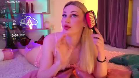  Dina  Help me reach 100 likes  online show from 04-25-26, 09:23