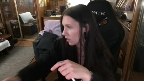 Carter online show from 04-02-26, 01:36