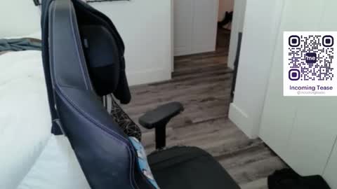 incomingtease online show from 02-10-26, 06:01