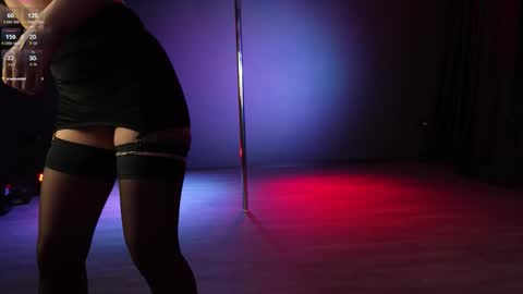 Snapshot of incredible_shell chatting on 03-23-26, 01:31 Masha online show from 03-23-26, 01:31