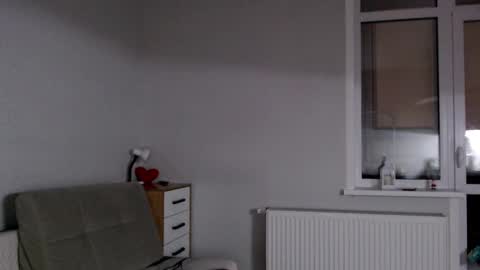 Della online show from 12-08-24, 09:52