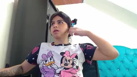 Snapshot of incubus_couple1 chatting on 01-25-25, 04:02 incubus_couple1 online show from 01-25-25, 04:02